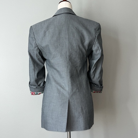 Hellessy Pinstripe Double‎ Breasted Blazer with Floral Accents / SZ 2 - Picture 6 of 10
